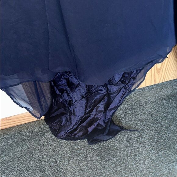 Elegant Navy One-Shoulder Gown with scarf size 11-12 - Picture 12 of 14